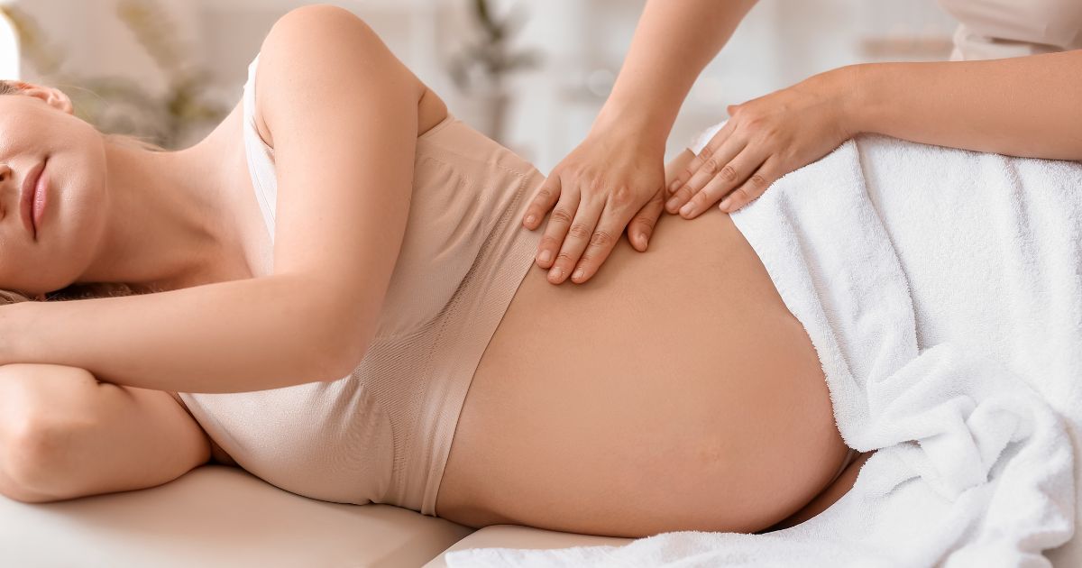 Image pour l'article Massage prénatal : un rituel bien-être pour maman et bébé
